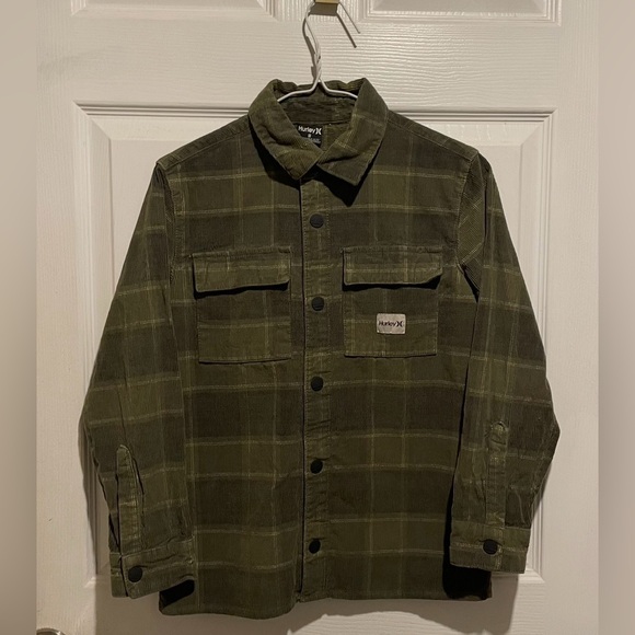 Boys 3 Piece Clothing Set. Clean and in Good Condition. Size Medium. $9. - Picture 2 of 8